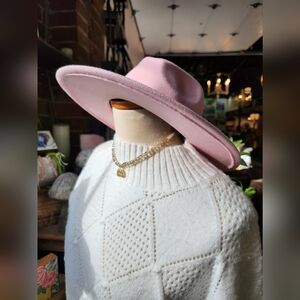 Pretty in Pink Fedora - Super cute 😍 Unisex